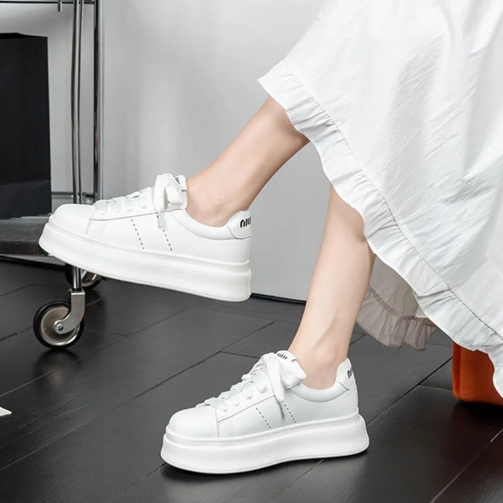 Lace Up Contrast Round Toe Platform Sneakers