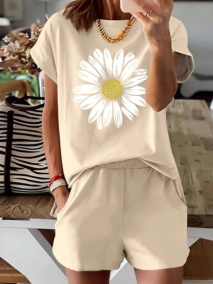 Daisy Short Sleeve Top and Shorts Two Piece Set Two Piece Dresses