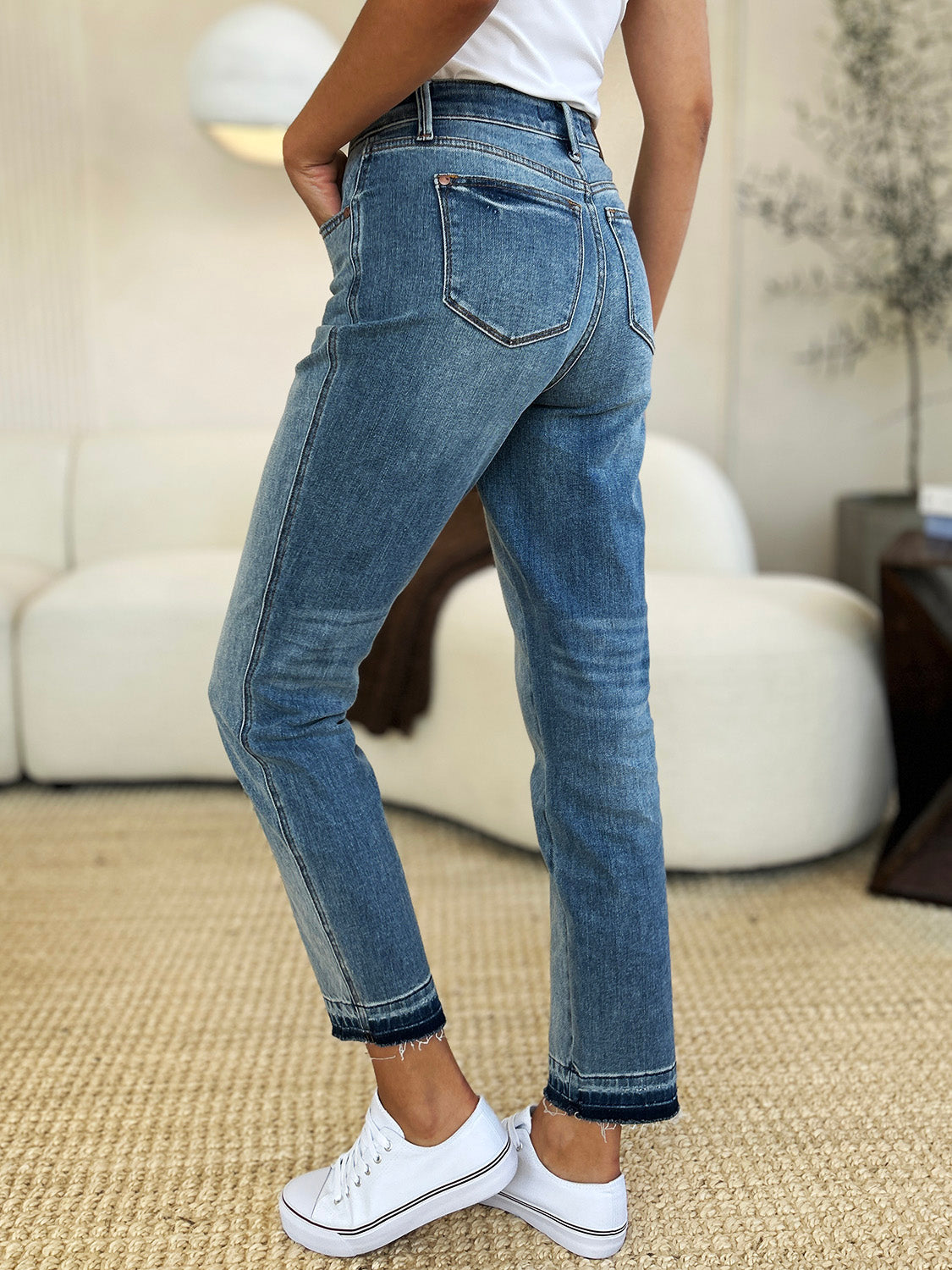 Judy Blue Full Size Mid Rise Rigid Magic Release Hem Jeans 