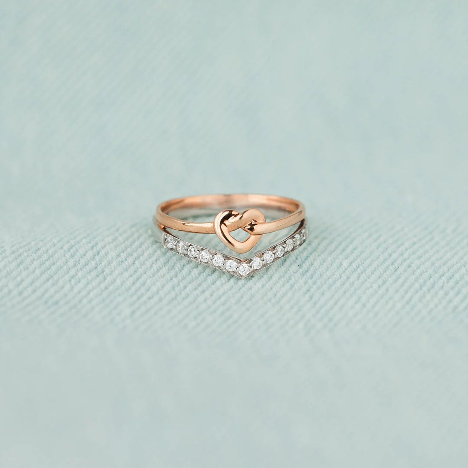 Knotted Heart Shape Inlaid Zircon Ring 