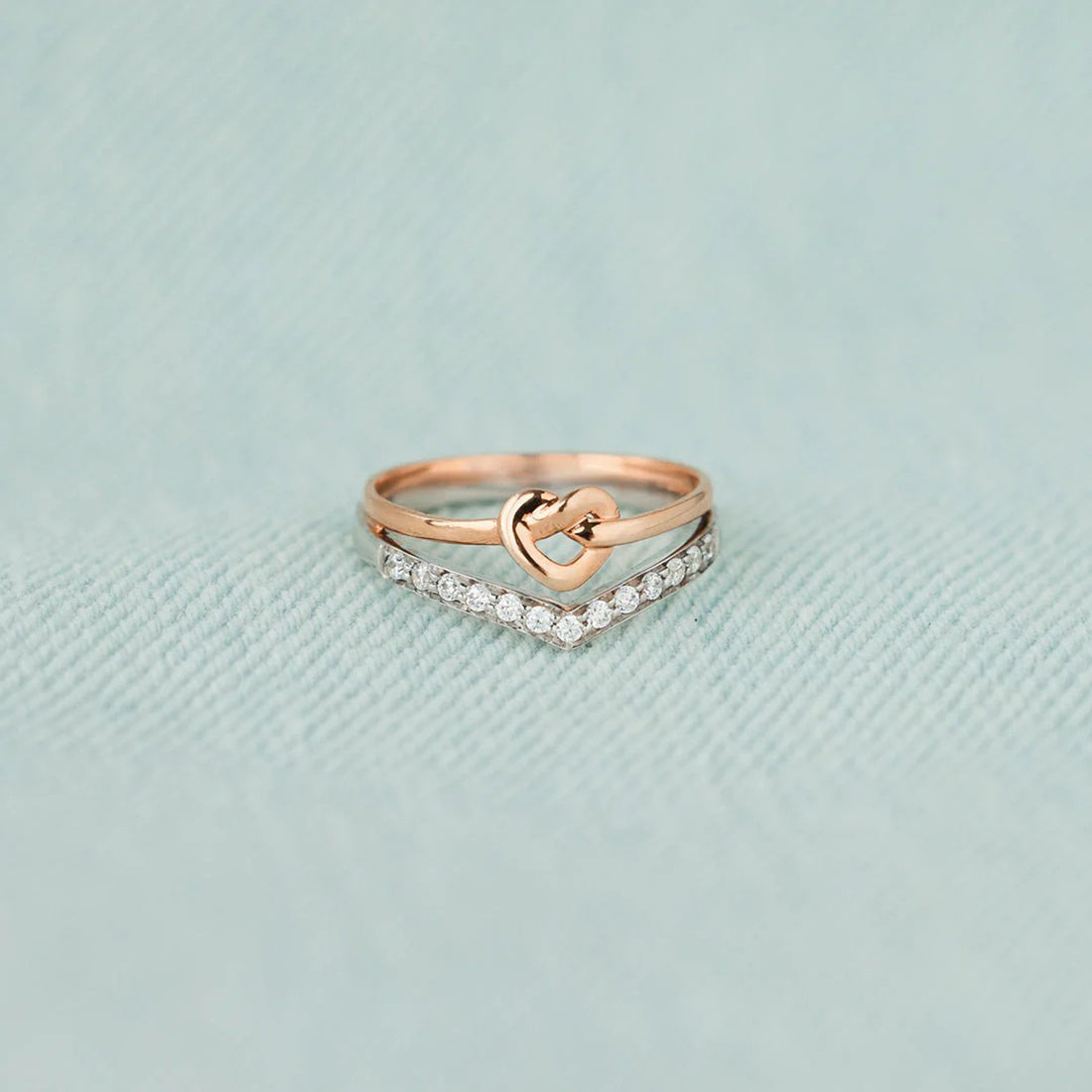 Knotted Heart Shape Inlaid Zircon Ring 