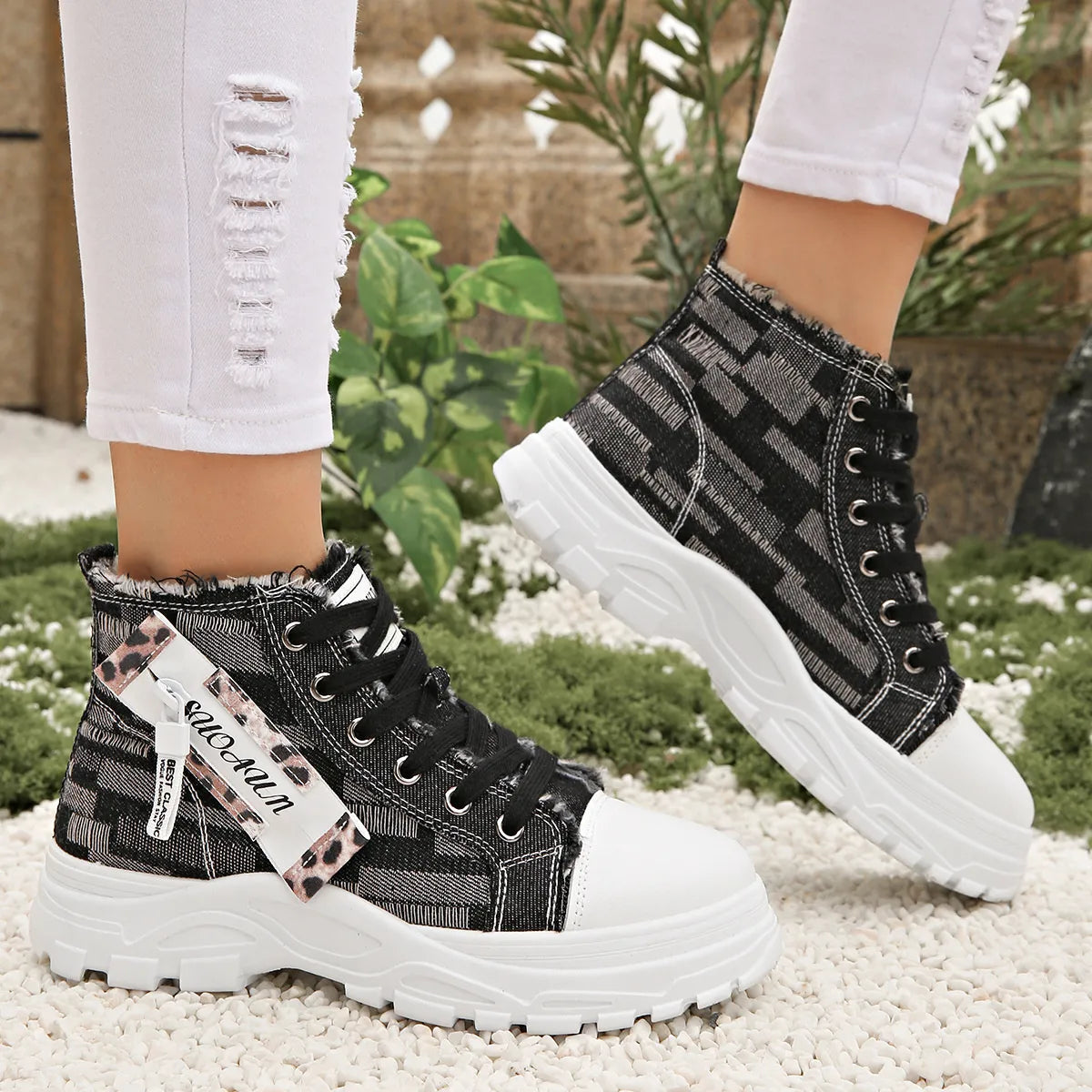 Lace Up Platform Sneakers 