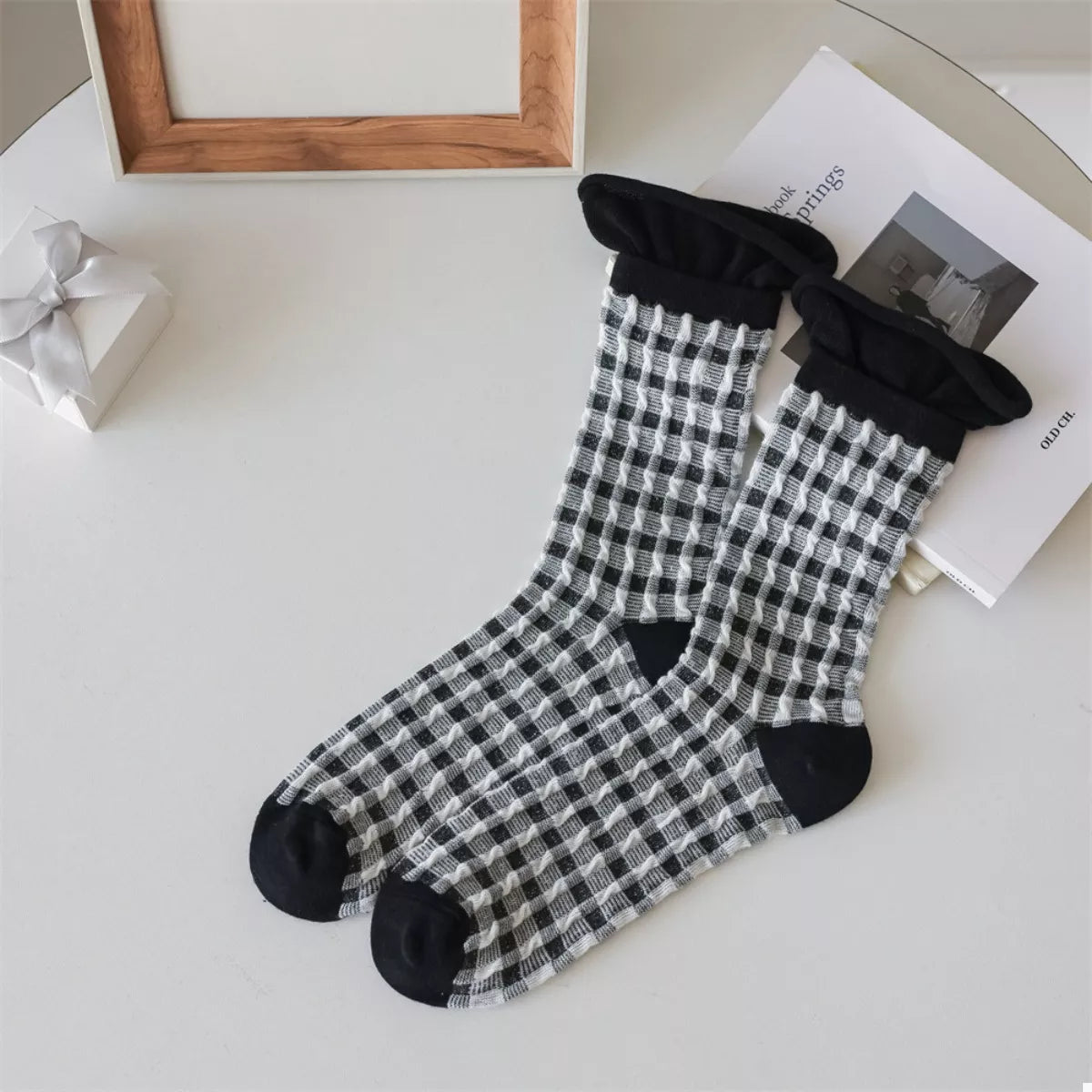 Two-Tone Cotton Knit Crew Socks Lingerie & Nightwear
