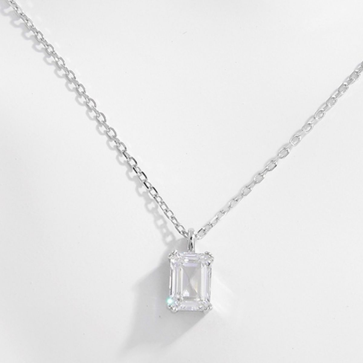 925 Sterling Silver Zircon Pendant Necklace 
