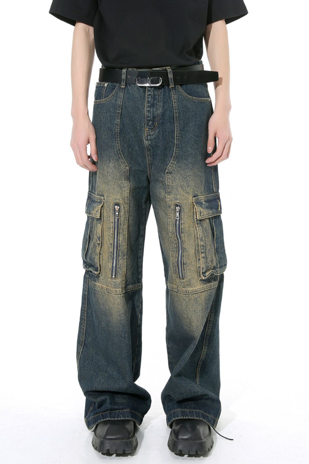 Mid Rise Jeans with Cargo Pockets 