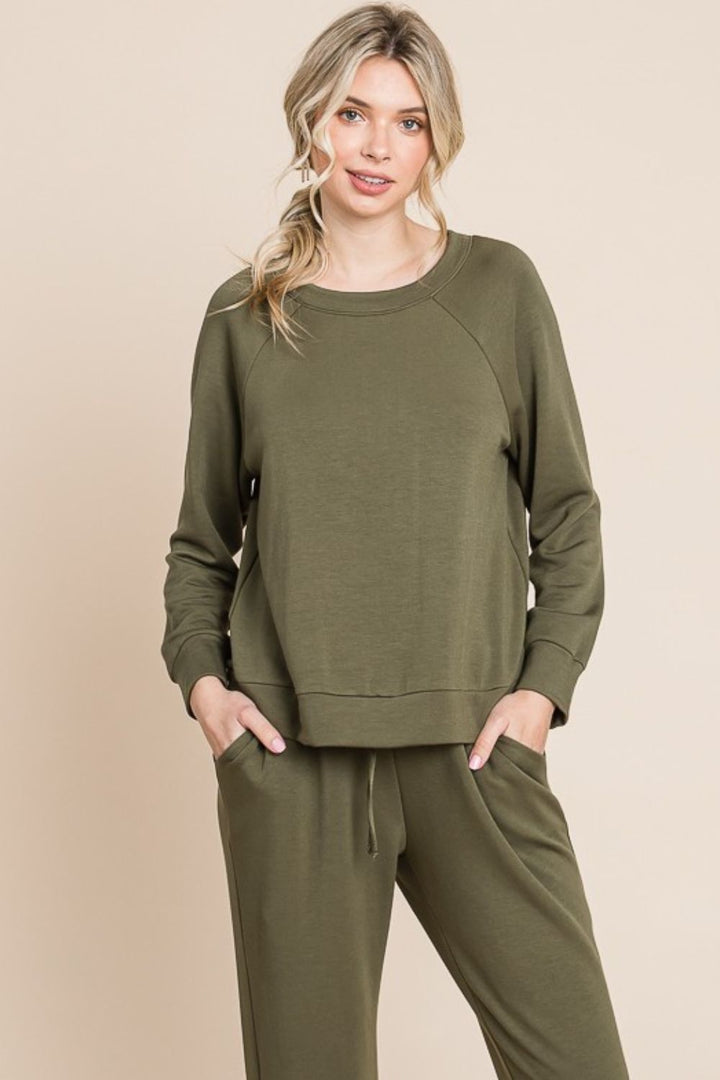 Super Lady Round Neck Raglan Sleeve Top and Pants Lounge Set 