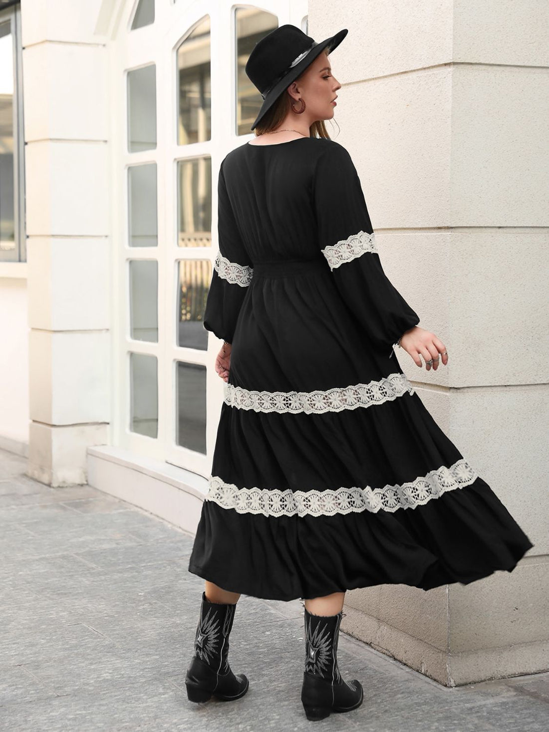 Plus Size Lace Detail V-Neck Long Sleeve Midi Dress 