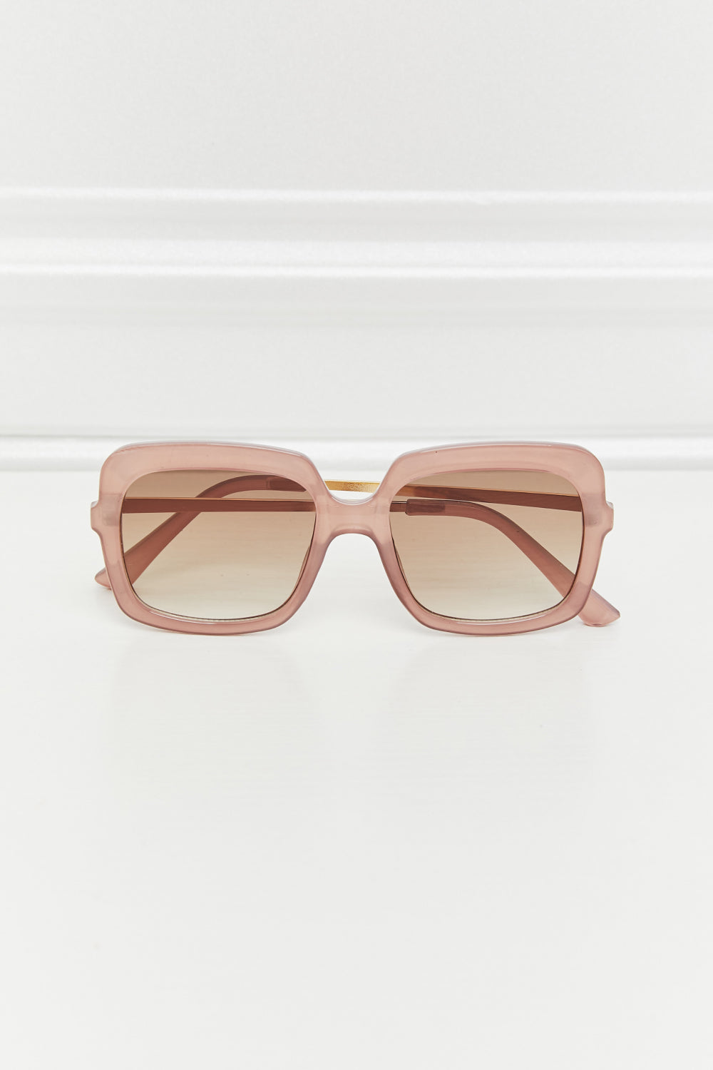 Square Metal-Plastic Hybrid Temple Sunglasses Accessories