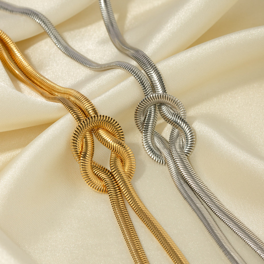Double Layered Knot Herringbone Choker Necklace 