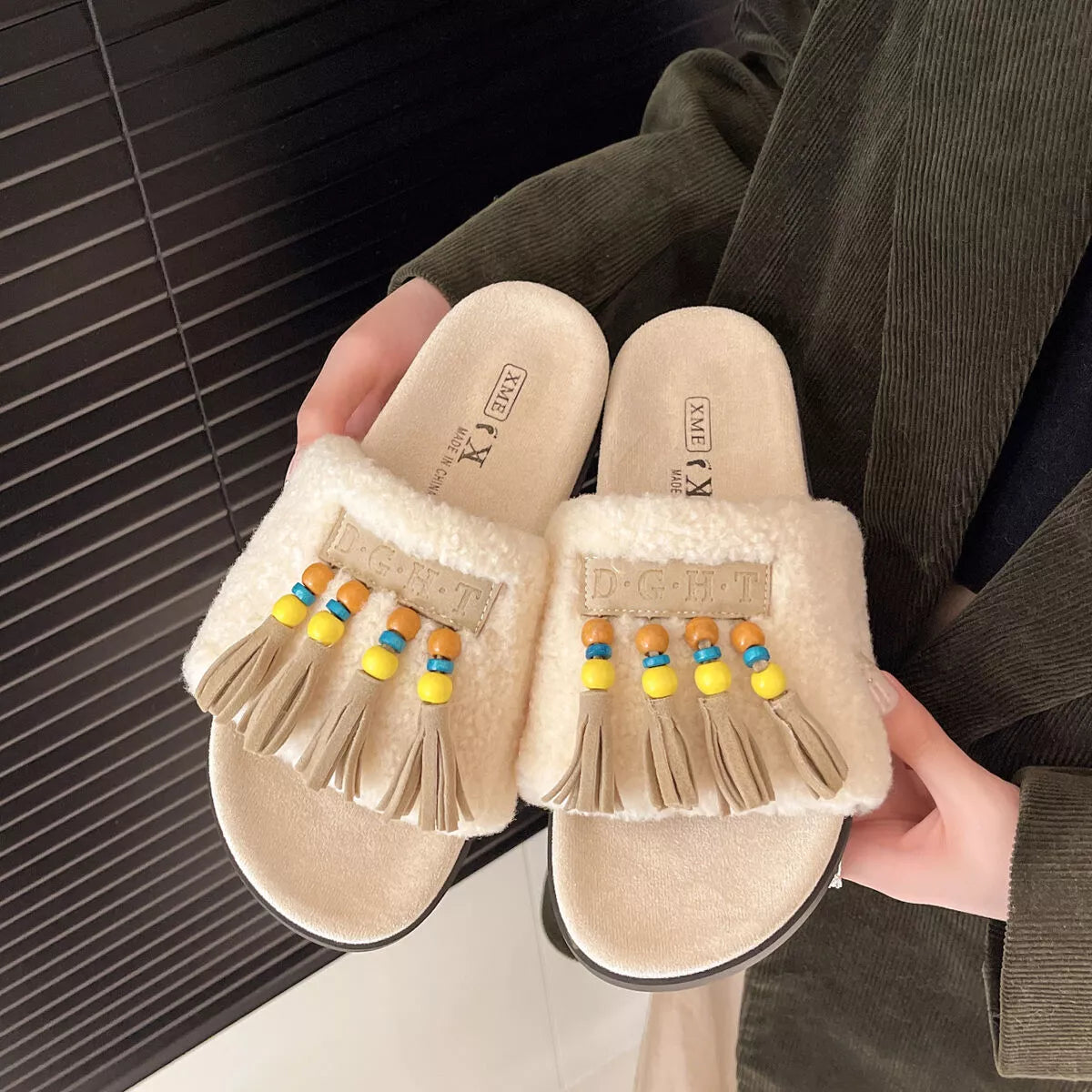 Tassel Open Toe Slippers 