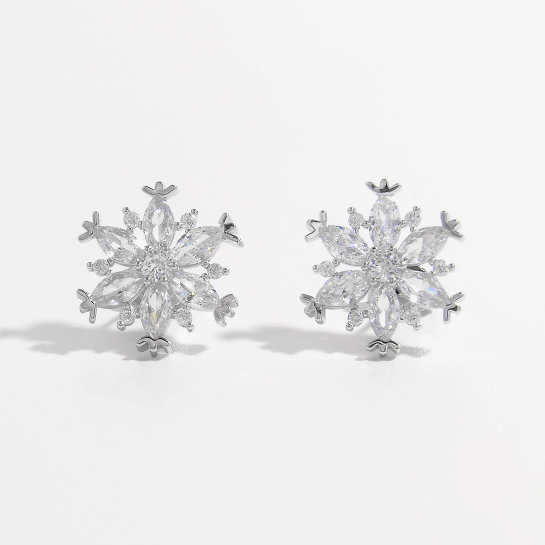 925 Sterling Silver Zircon Snowflake Earrings 