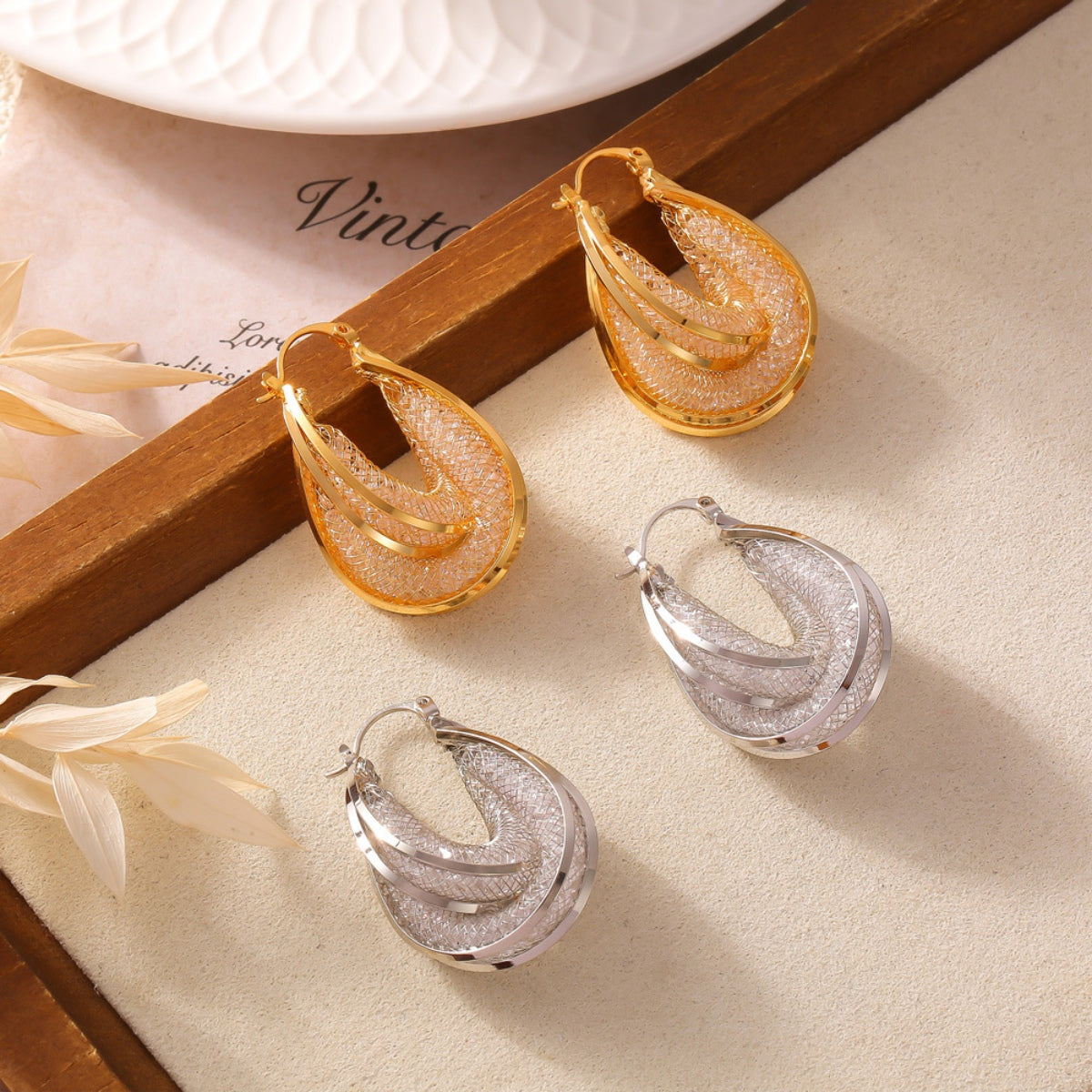 Copper Glass Stone U Shape Earrings 