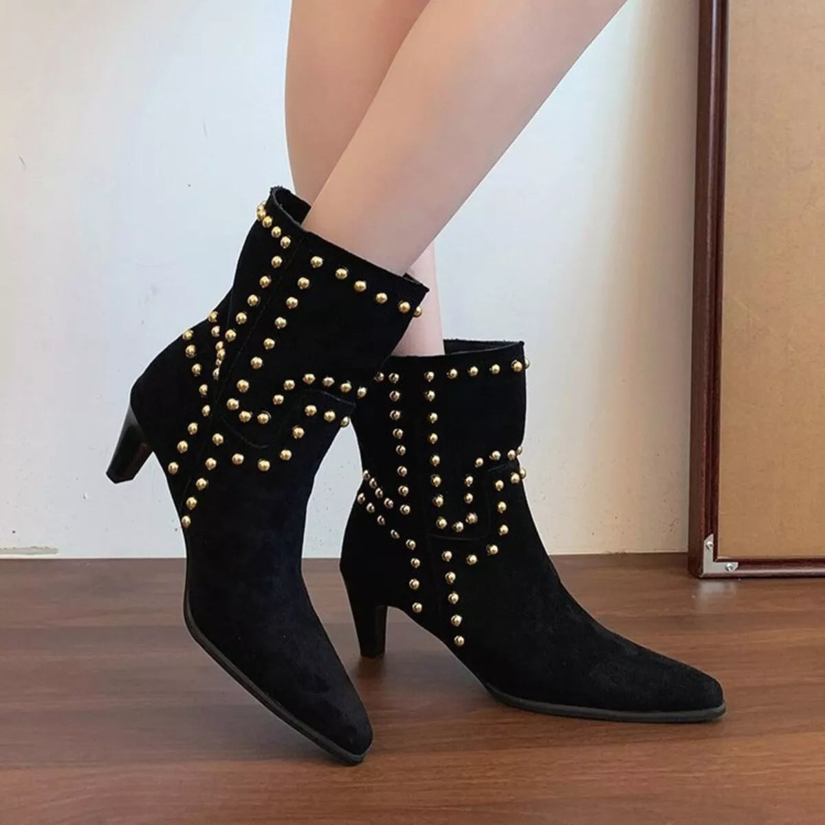 Point Toe Kitten Heels Boots 