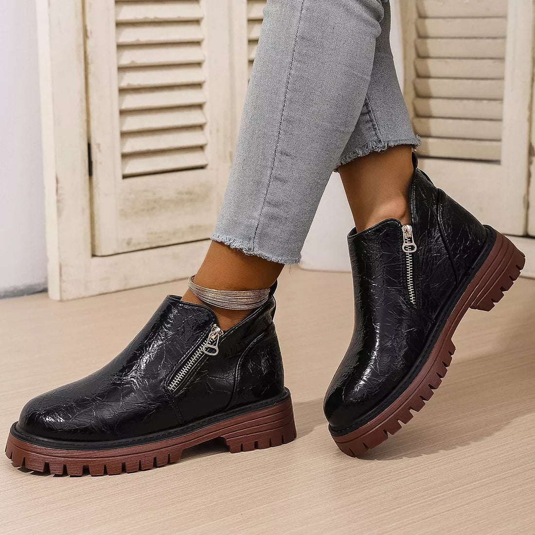 Round Toe Block Heels Boots 