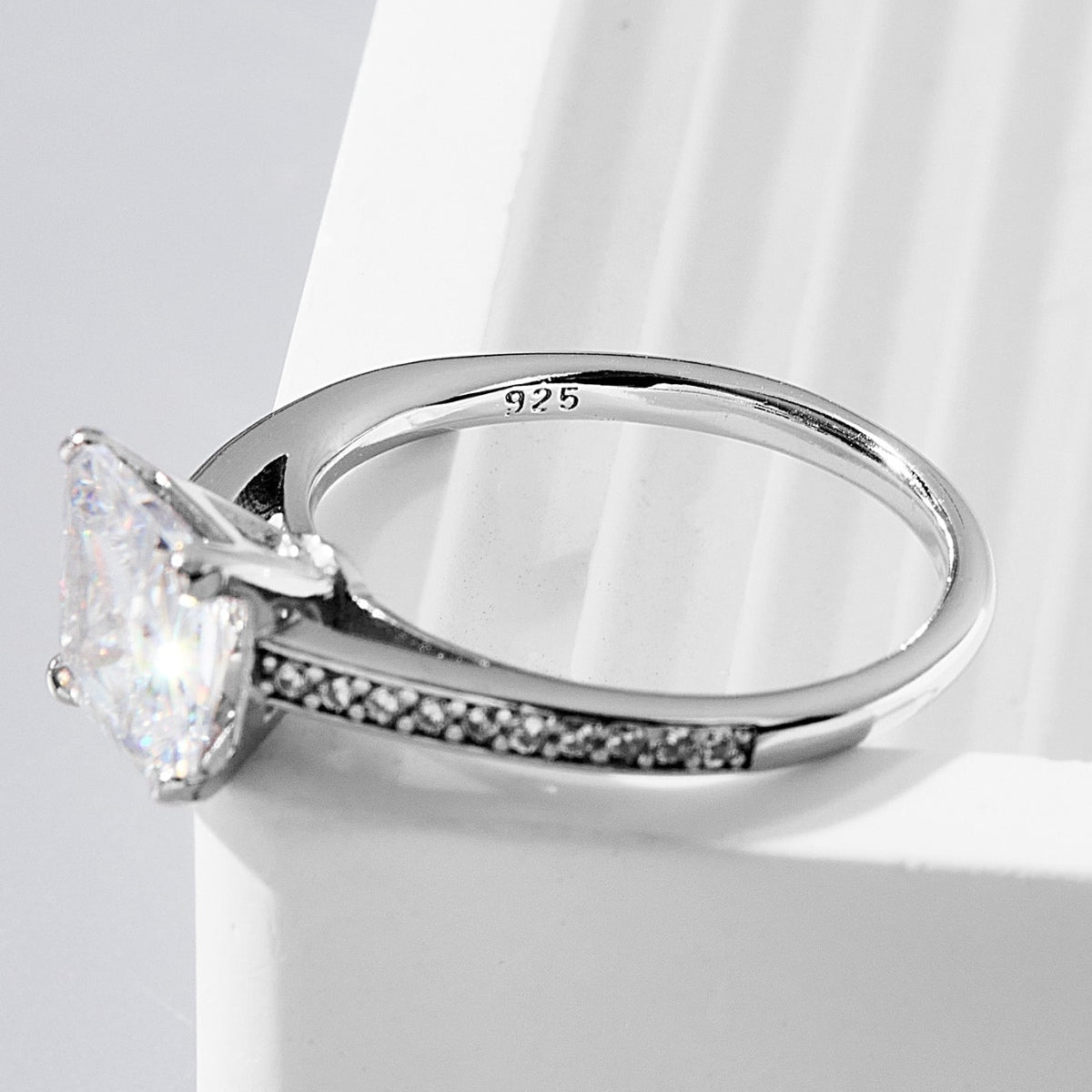 925 Sterling Silver Zircon Ring 