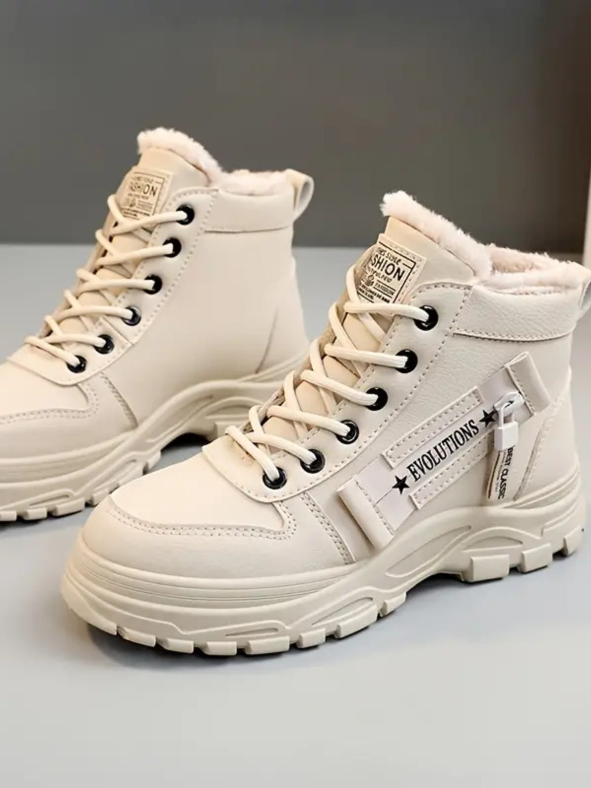 Decorative Zipper Round Toe Platform Boots 