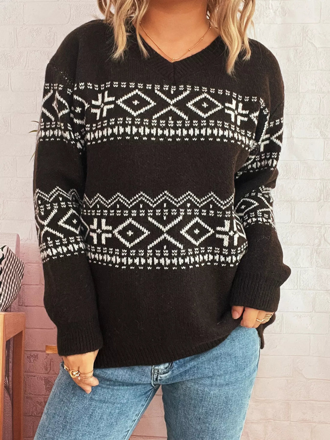 Geometric Dropped Shoulder Long Sleeve Sweater 