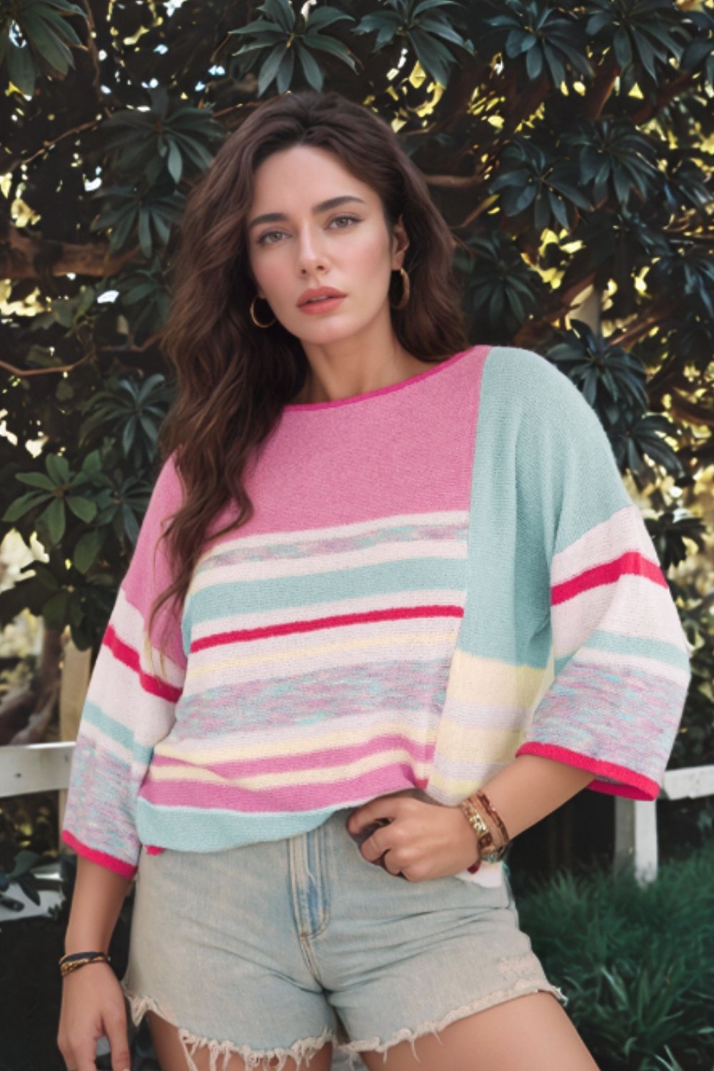 Contrast Round Neck Three-Quarter Sleeve Knit Top 