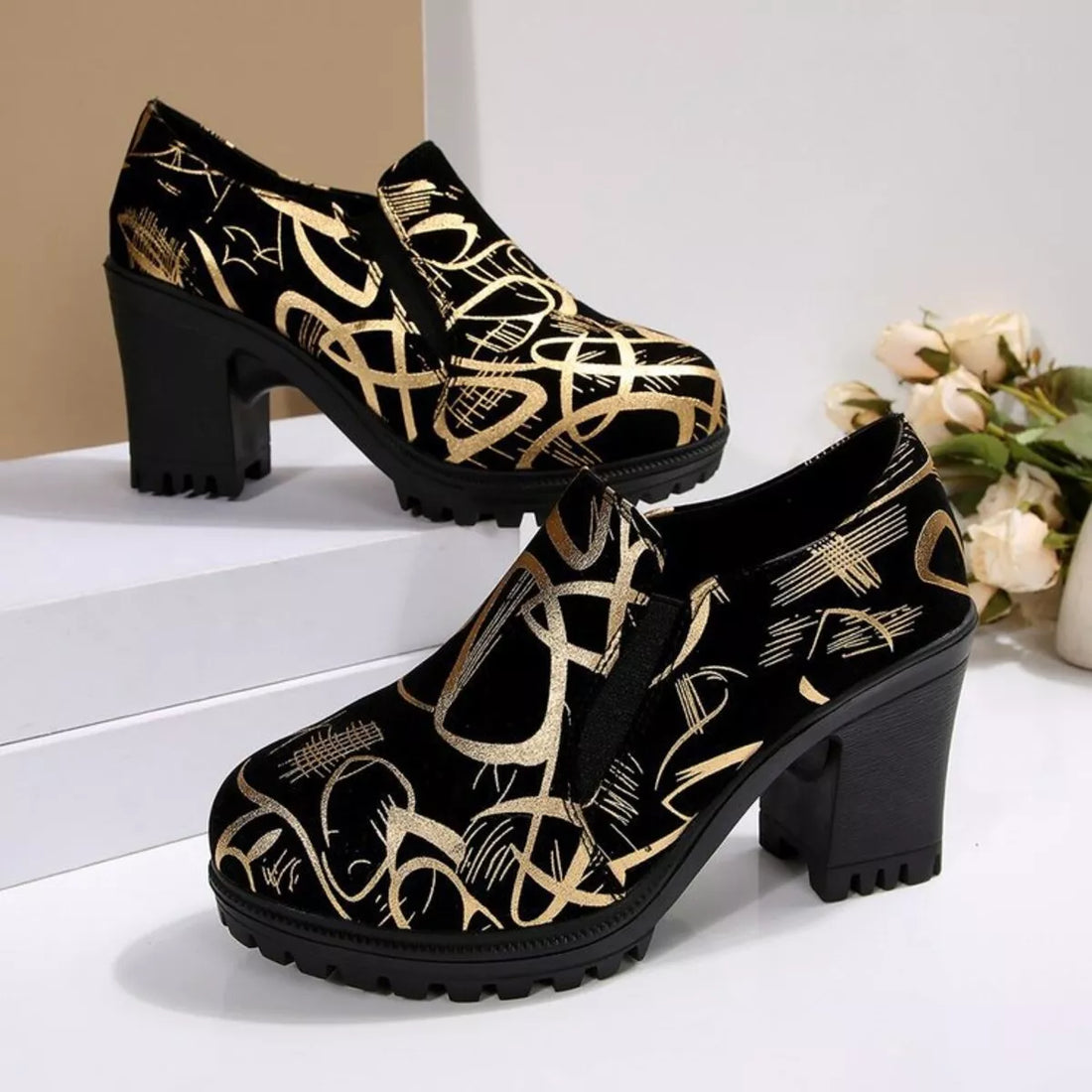 Round Toe Block Heels Pumps 