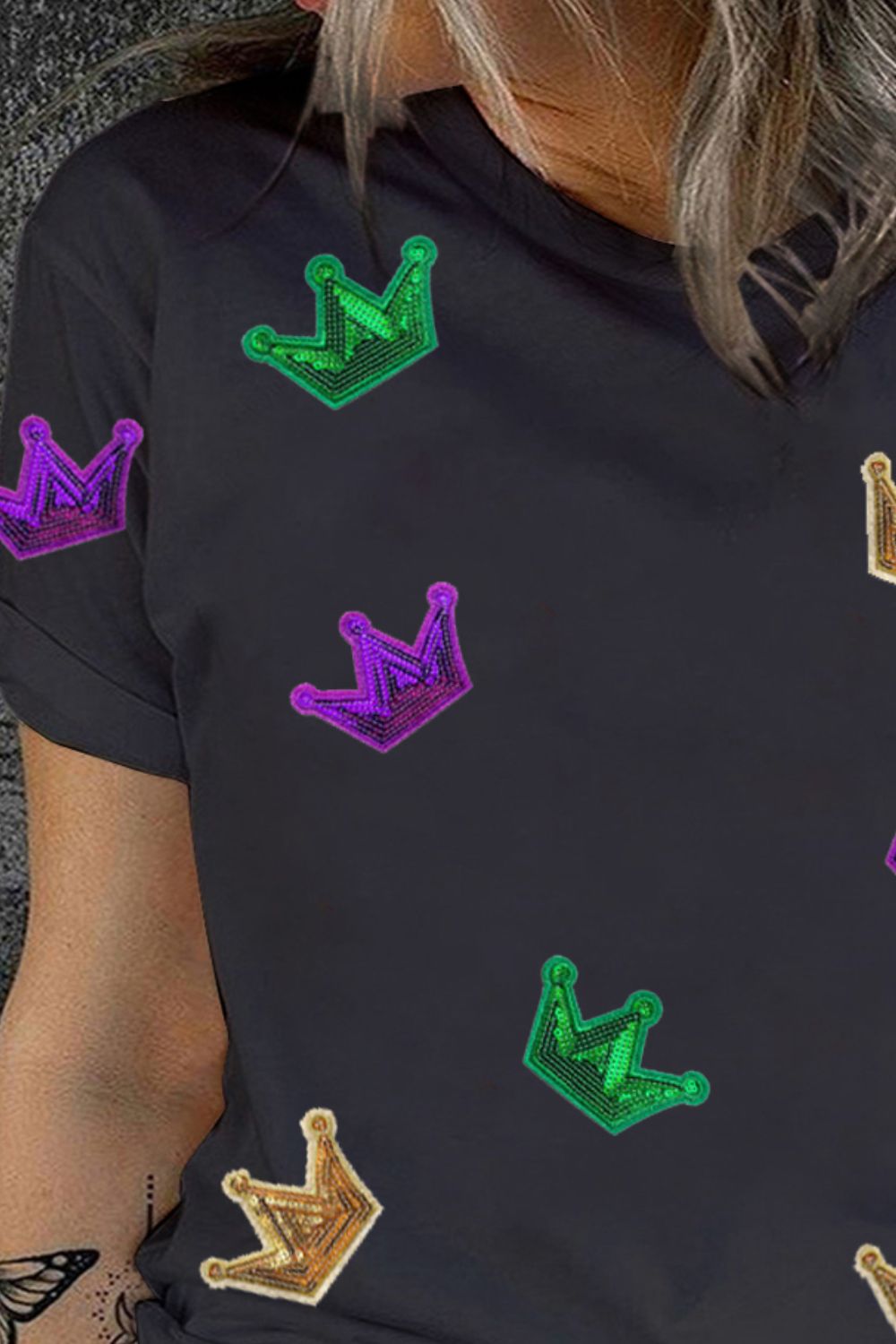 Plus Size Sequin Crown Print Round Neck T-Shirt 
