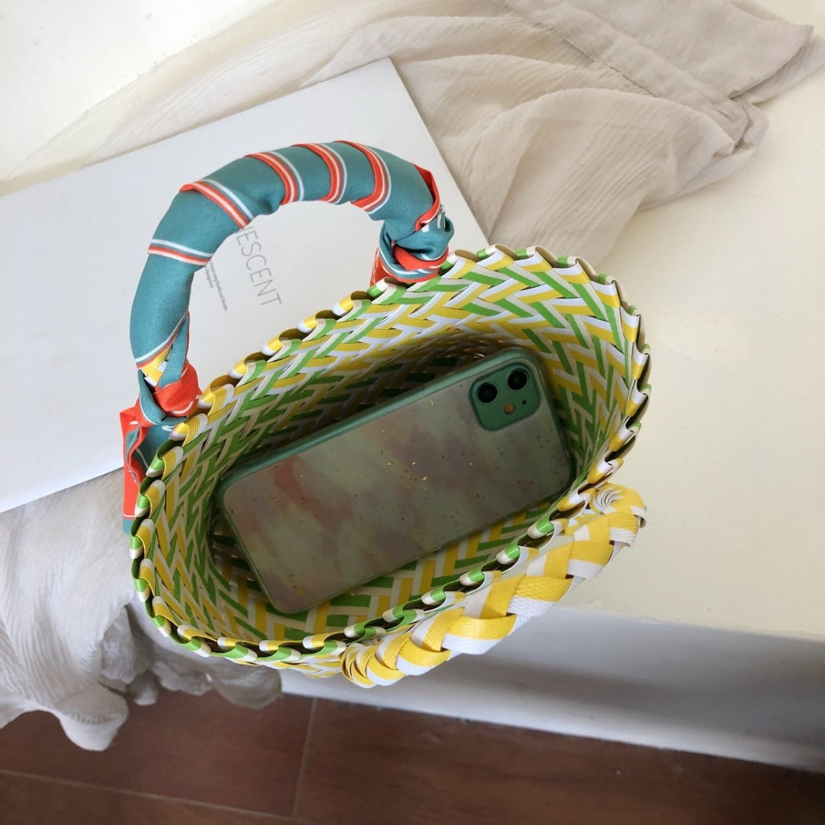 Contrast Woven Handbag with Ribbon 