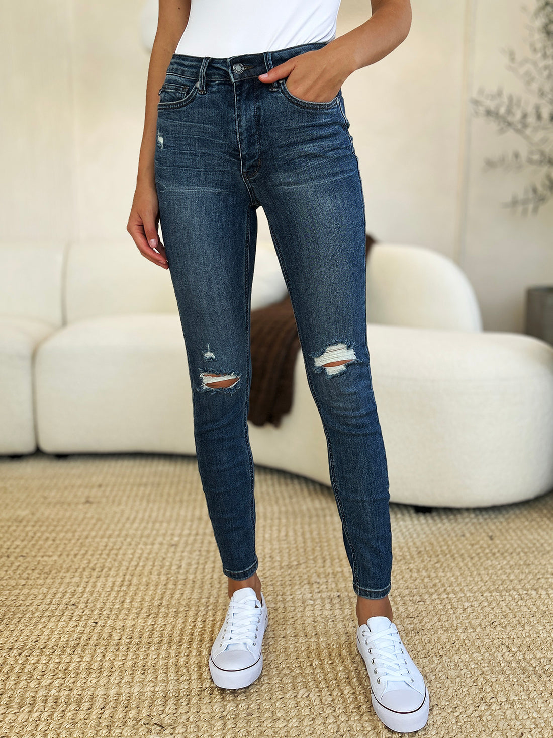 Judy Blue Full Size Mid Waist Distressed Slim Jeans 