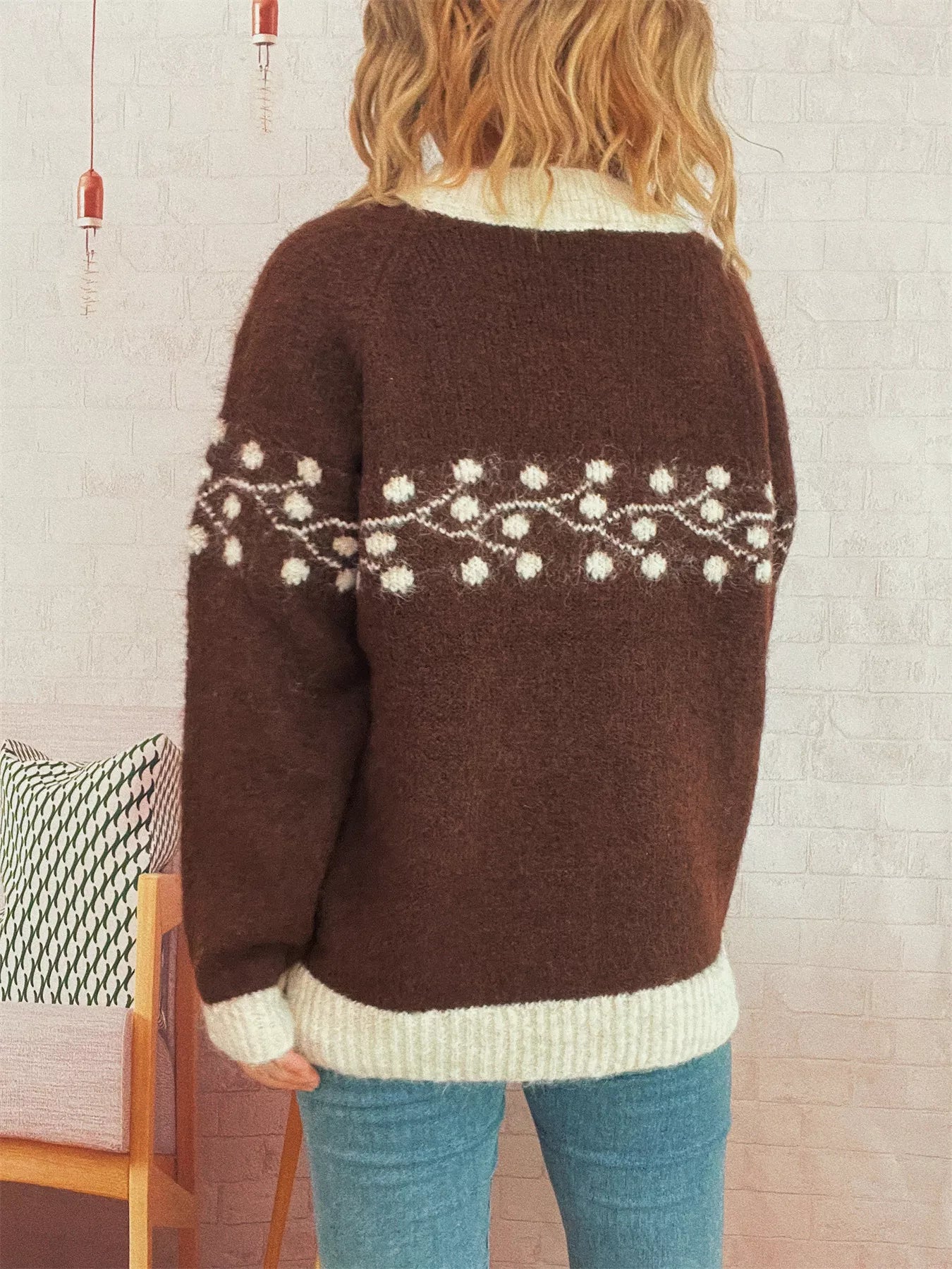 Contrast Hem Round Neck Sweater 