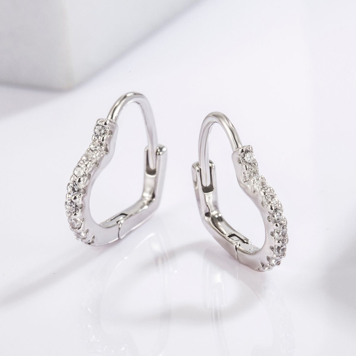 925 Serling Silver Zircon Heart Shape Earrings 