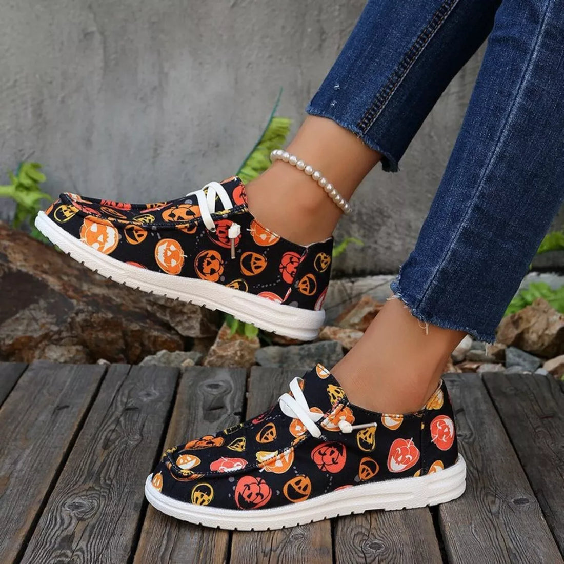 Halloween Pumpkin Print Round Toe Sneakers 