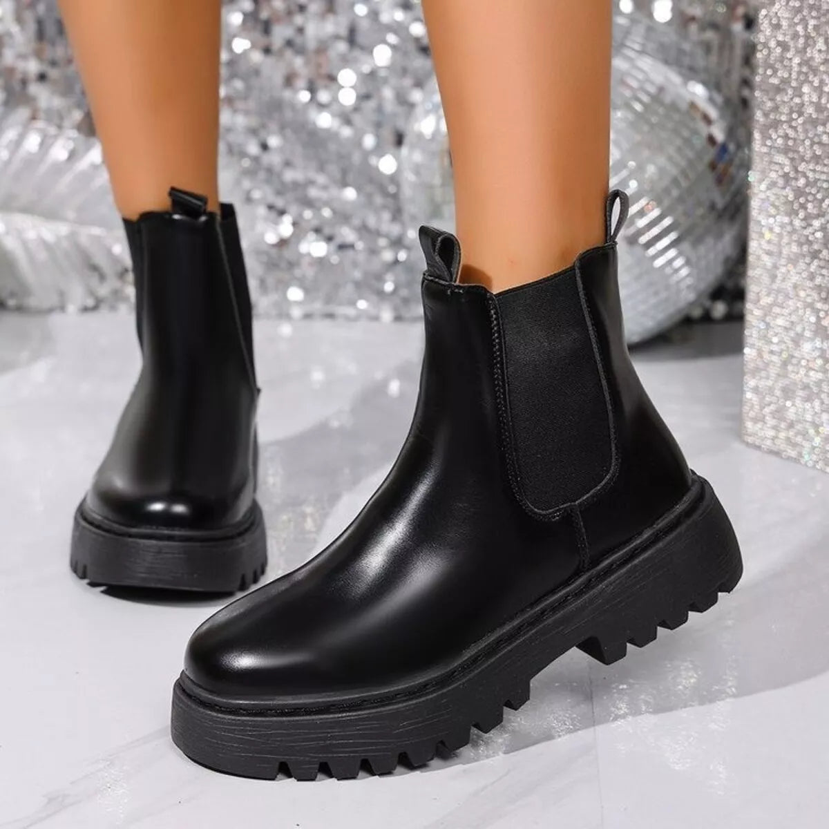 Round Toe Platform Boots 