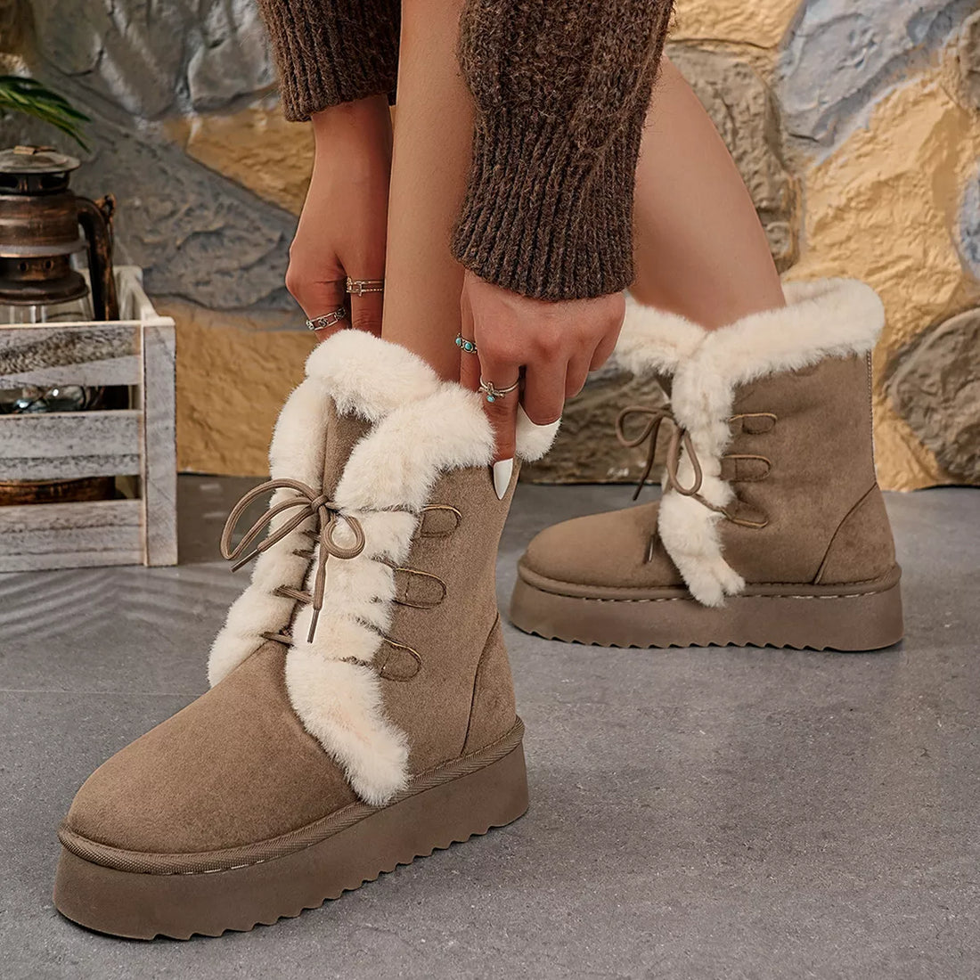 Round Toe Platform Boots 