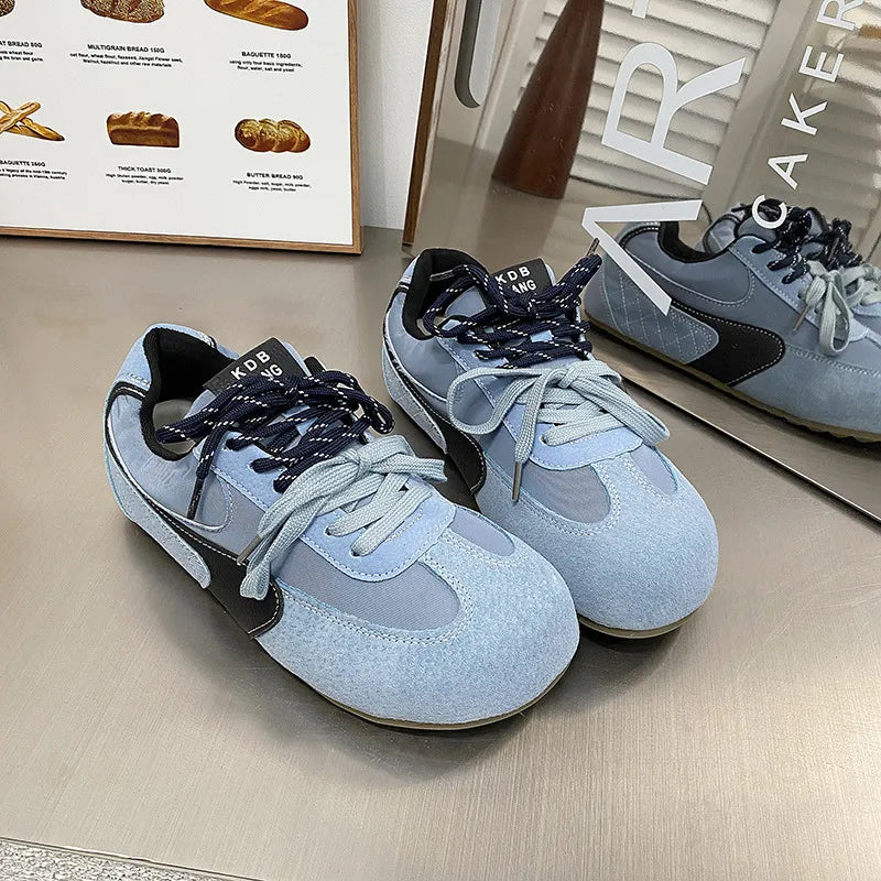 Lace Up Round Toe Flat Sneakers 