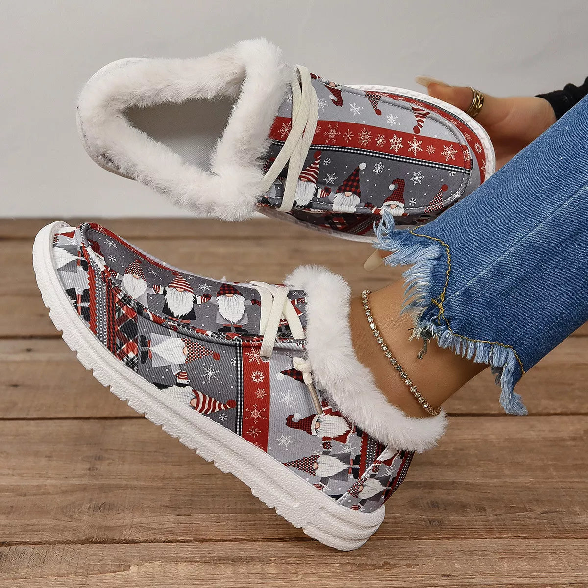 Christmas Print Round Toe Sneakers 