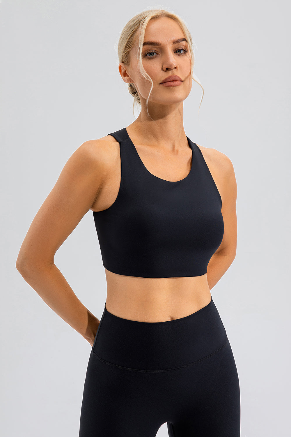 Round Neck Cutout Cropped Active Tank 