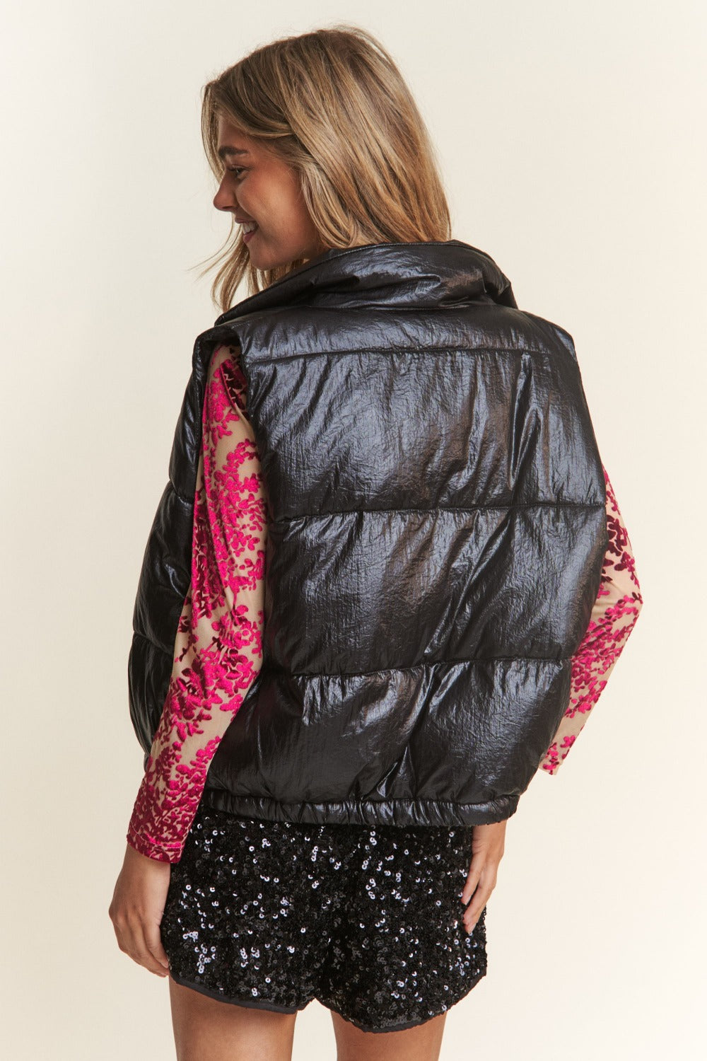 J.NNA Snap and Zipper Shiny Metallic Puffer Vest 