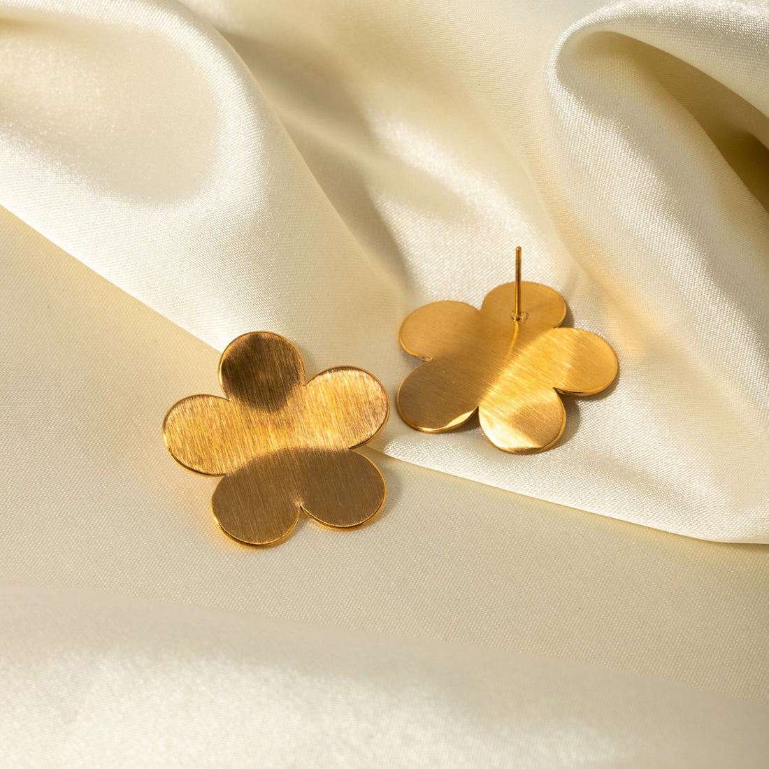 18K Gold-Plated Stainless Steel Flower Stud Earrings 