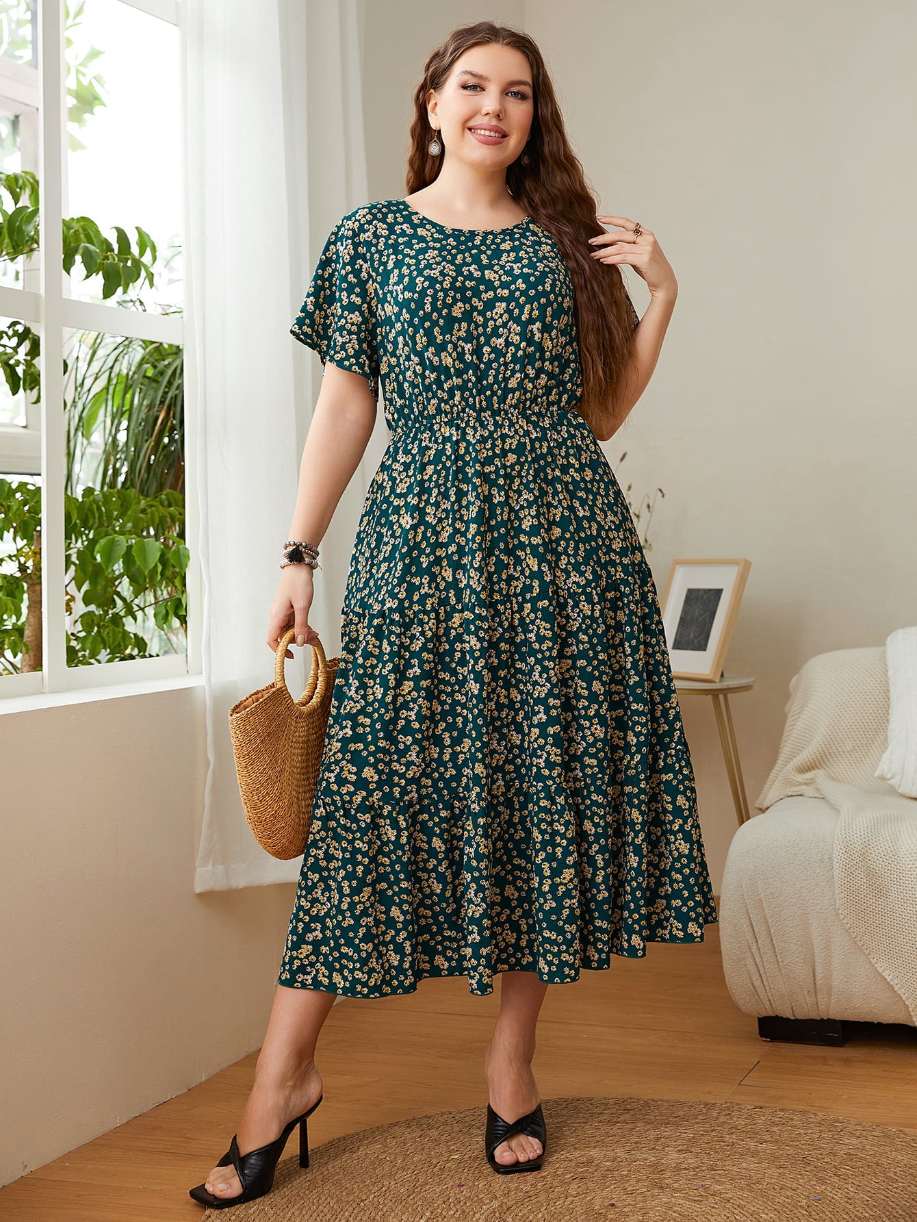 Honey Plus Size Floral Round Neck Short Sleeve Midi Dress 