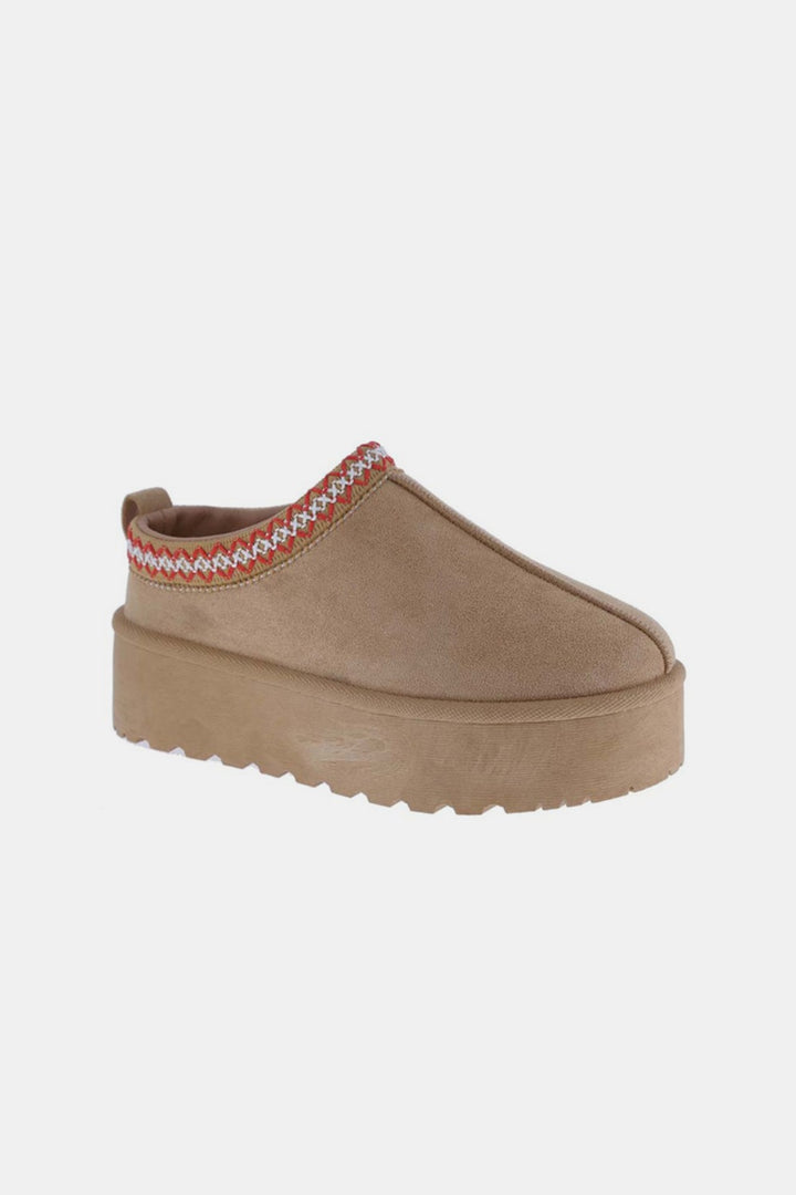 Weeboo Platform Embroidered Trim Slip-On Boots 