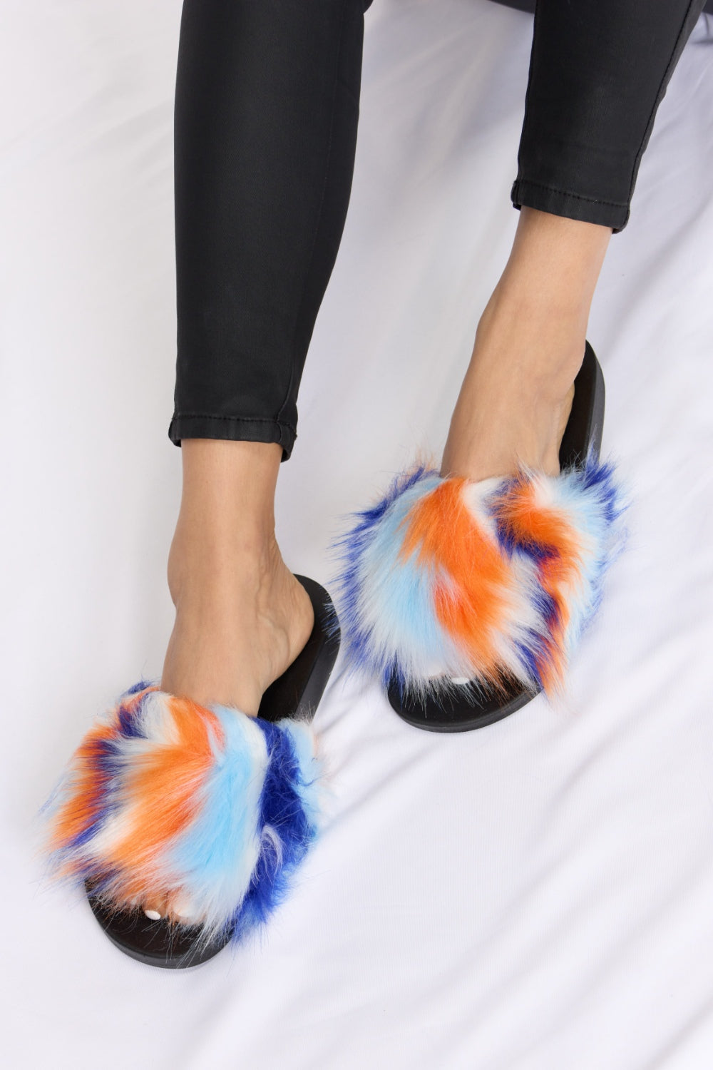 Forever Link Plush Open-Toe Sandals 