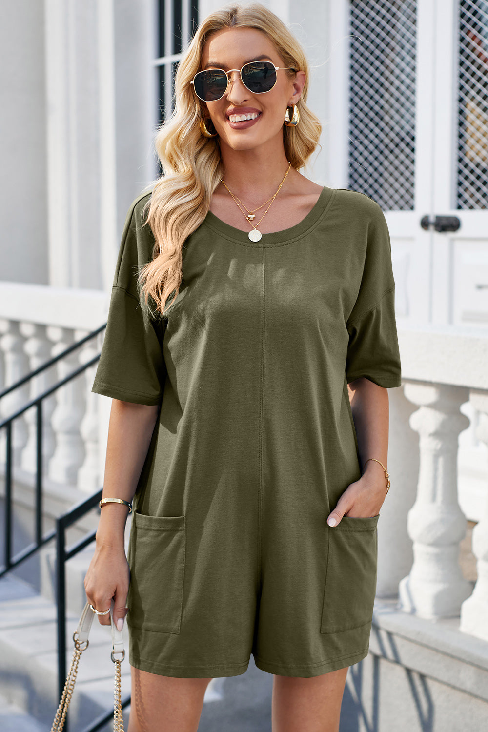 Lovelet Backless Round Neck Half Sleeve Romper 