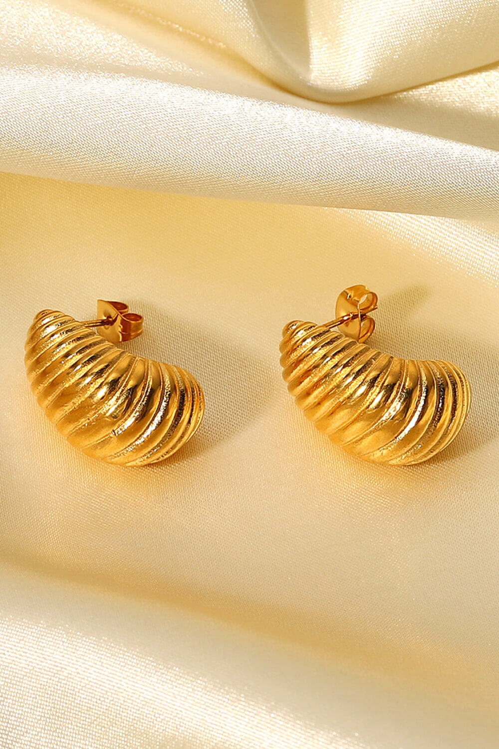Shell Shore Spiral Stud Earrings 