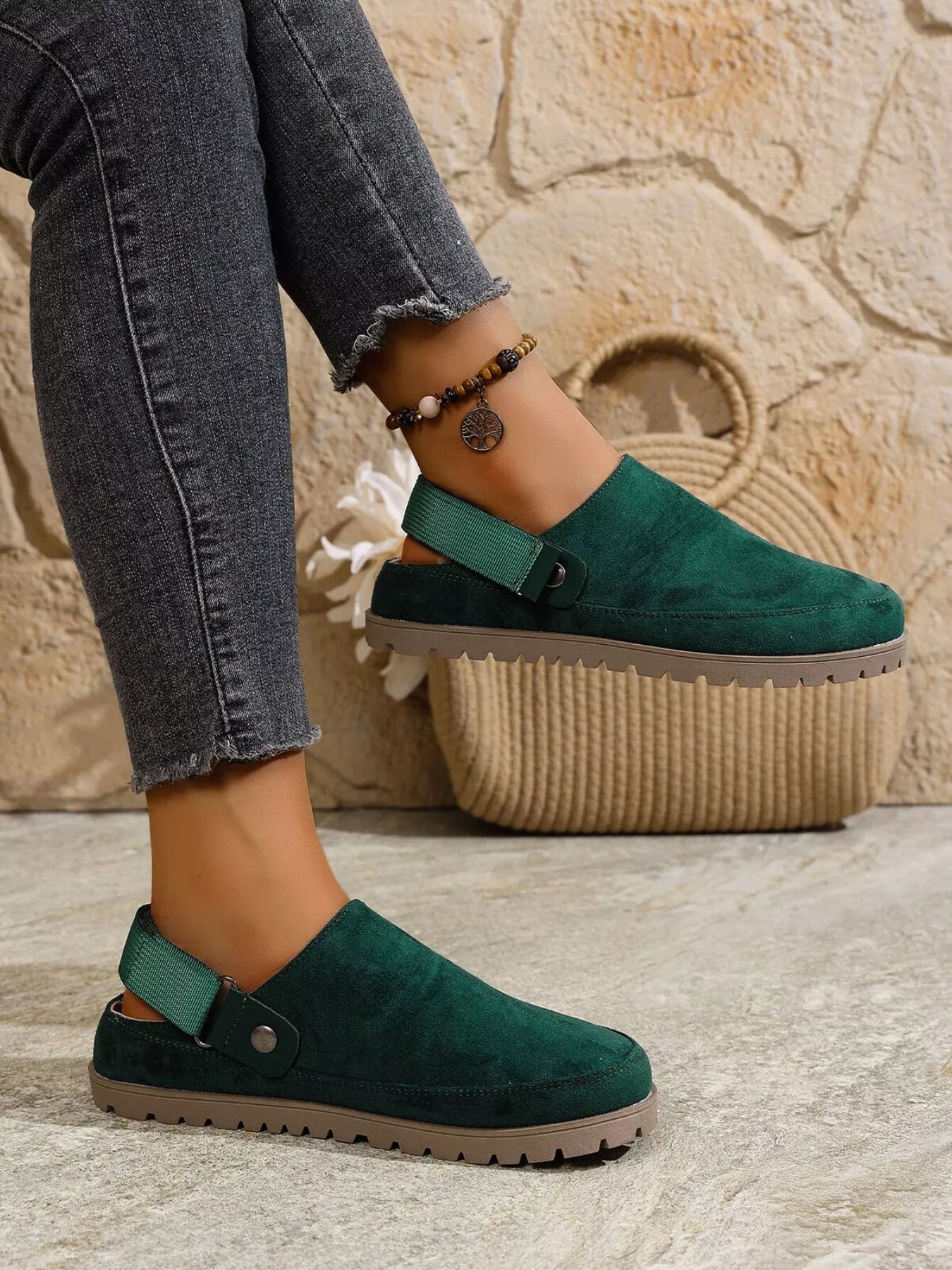 Round Toe Flats Slip-Ons 