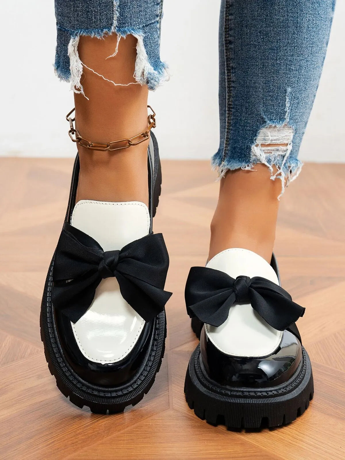Bow Round Toe Block Heels Loafers 