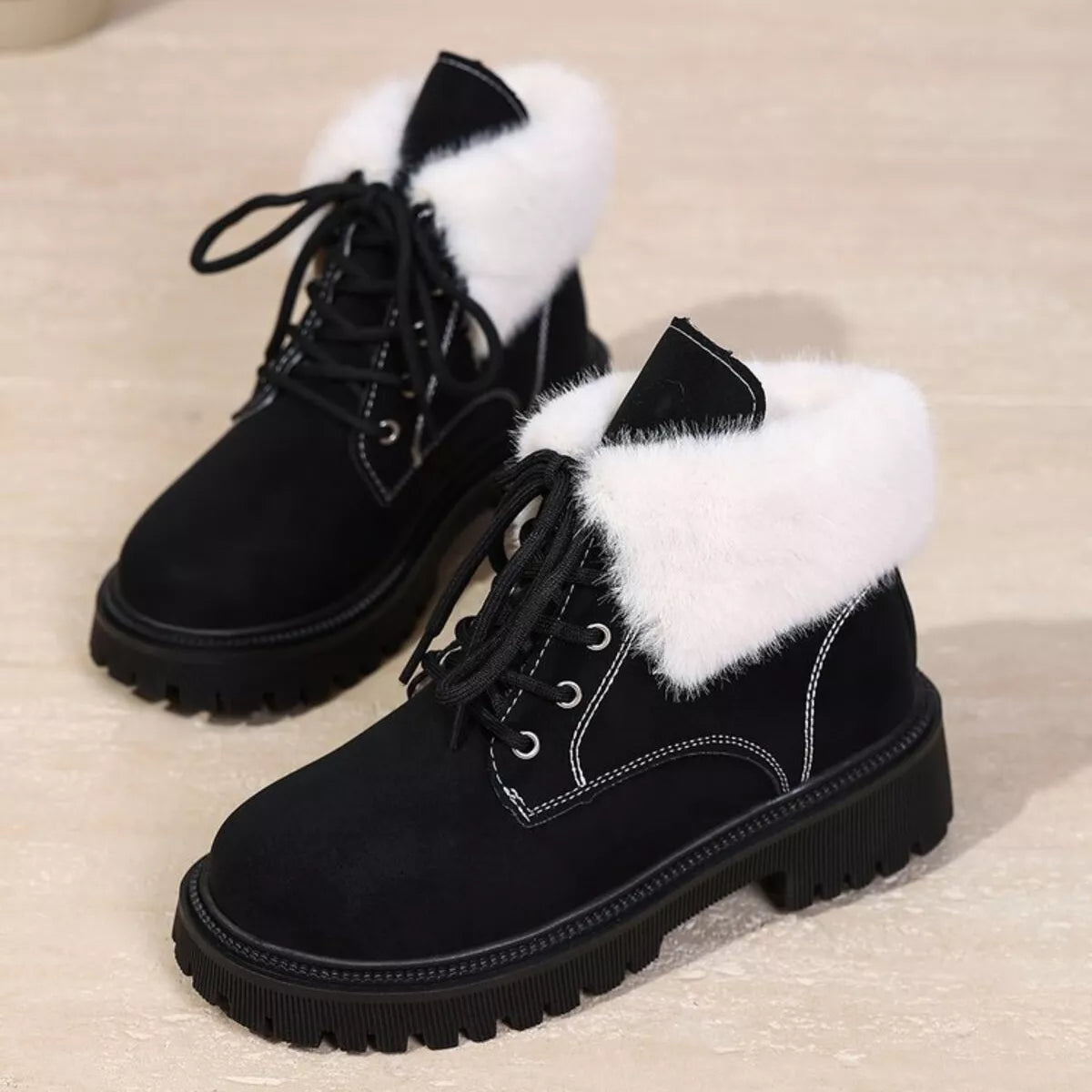 Lace Up Round Toe Block Heels Boots 