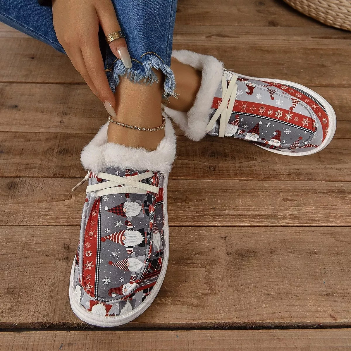 Christmas Print Round Toe Sneakers 