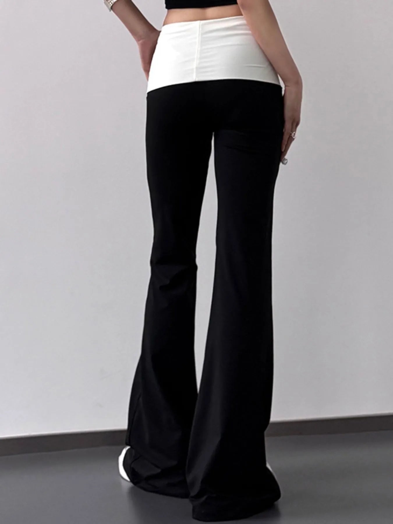 Contrast Waistband Flare Pants 