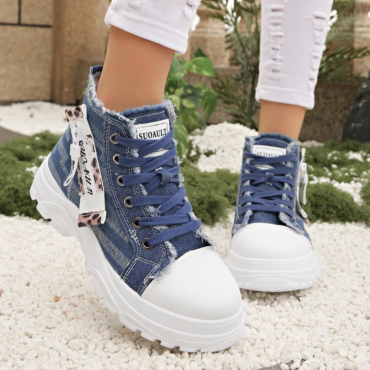 Lace Up Platform Sneakers 