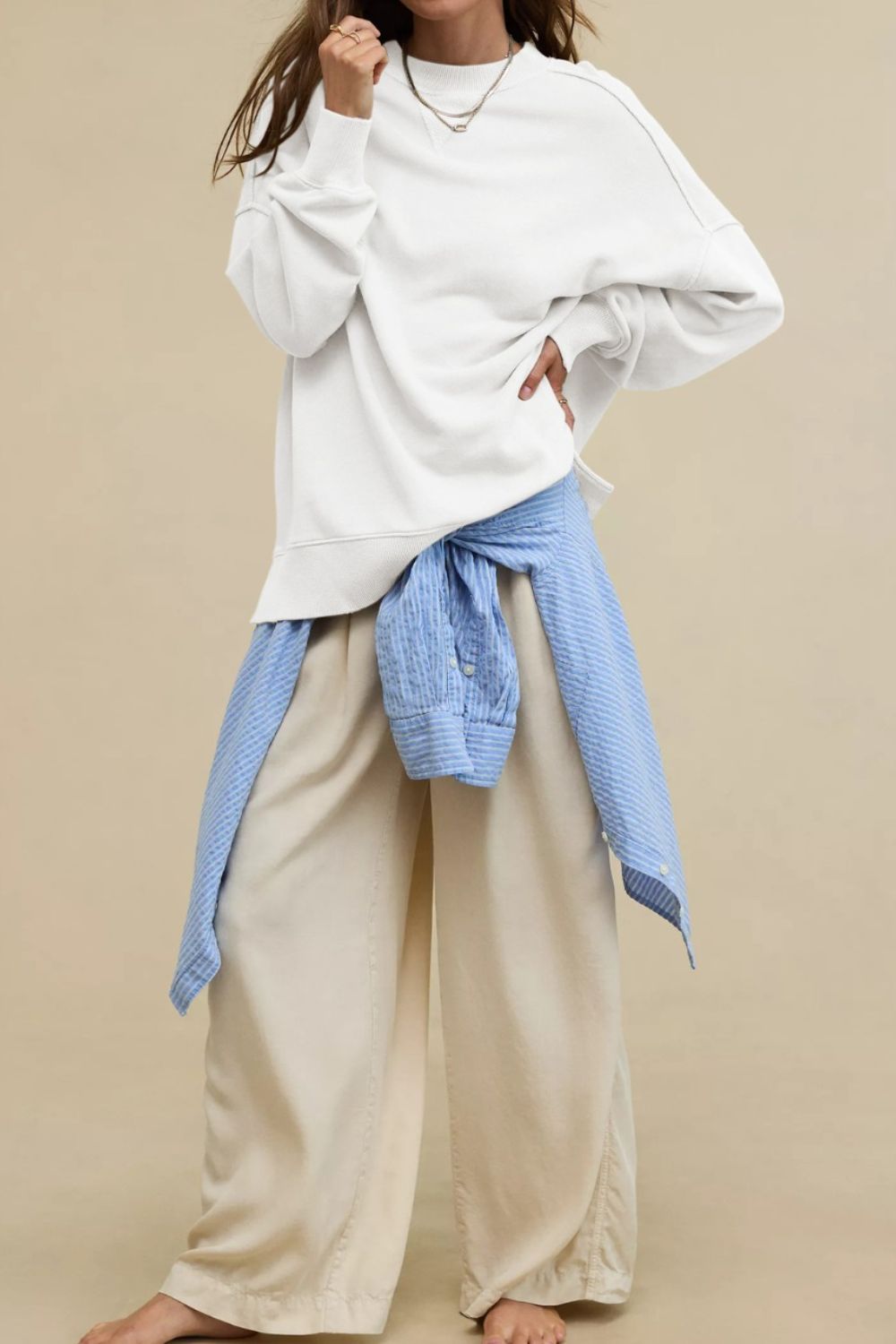 Side Slit Round Neck Long Sleeve Sweatshirt 