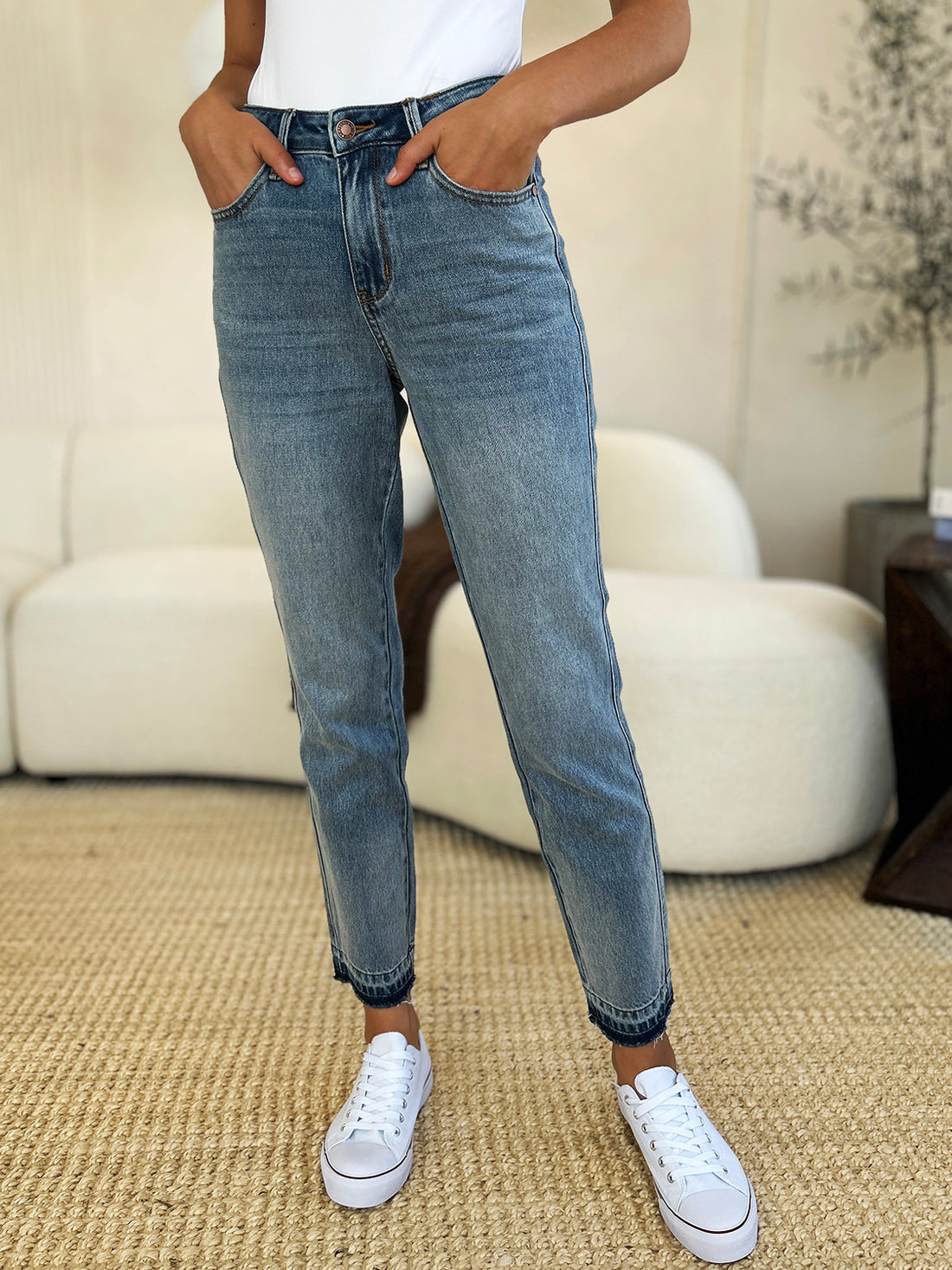 Judy Blue Full Size Mid Rise Rigid Magic Release Hem Jeans 