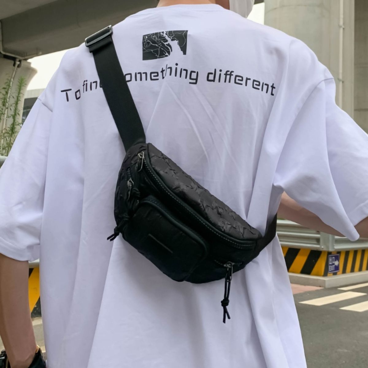 Checkered Adjustable Strap Nylon Crossbody Bag 